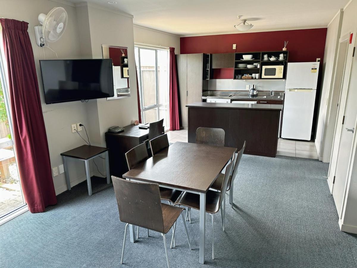 Arena Lodge Palmerston North Kültér fotó